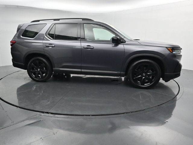 Used 2025 Honda Pilot Black Edition image 12
