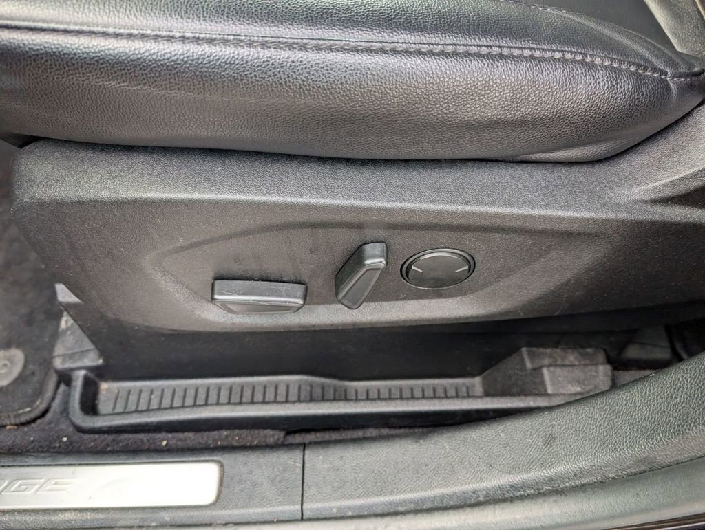 Certified 2024 Ford Edge Titanium image 21