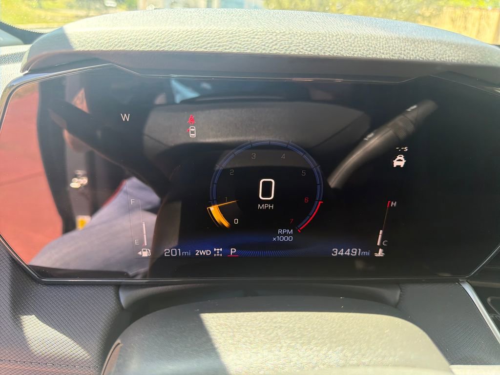 Used 2025 Chevrolet TrailBlazer LT AWD/4WD image 14