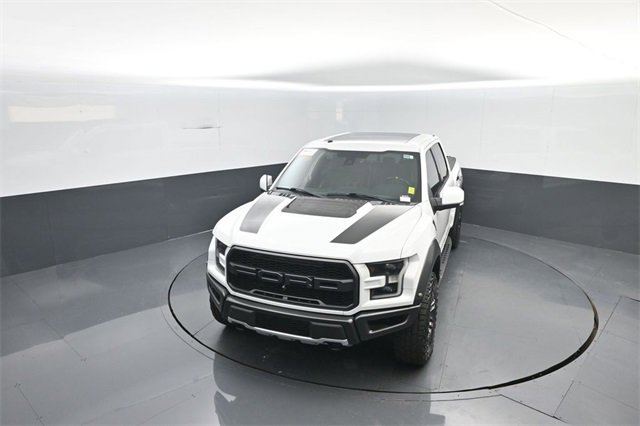 Certified 2018 Ford F150 Raptor w/ Equipment Group 802A Luxury image 20