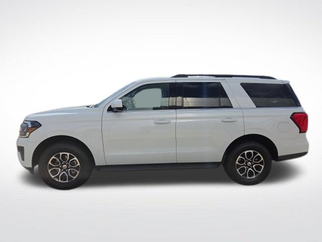 Certified 2024 Ford Expedition XLT RWD image 5