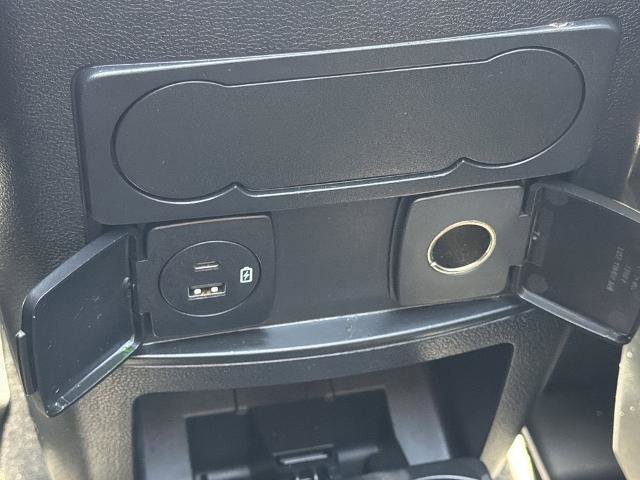 Certified 2022 Ford Explorer XLT w/ Equipment Group 202A image 19