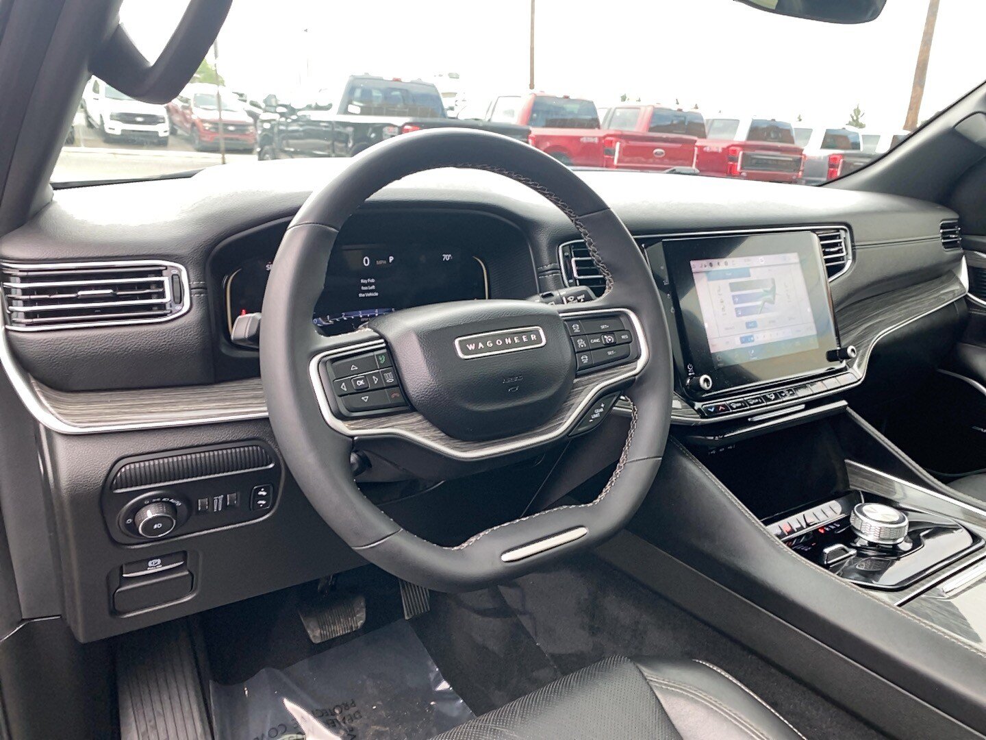 Used 2022 Jeep Wagoneer Series II w/ Premium Group I AWD/4WD image 15