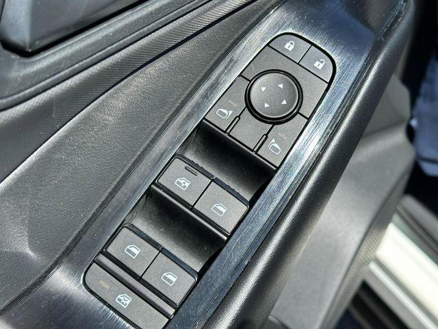 Used 2024 Nissan Rogue S FWD image 16
