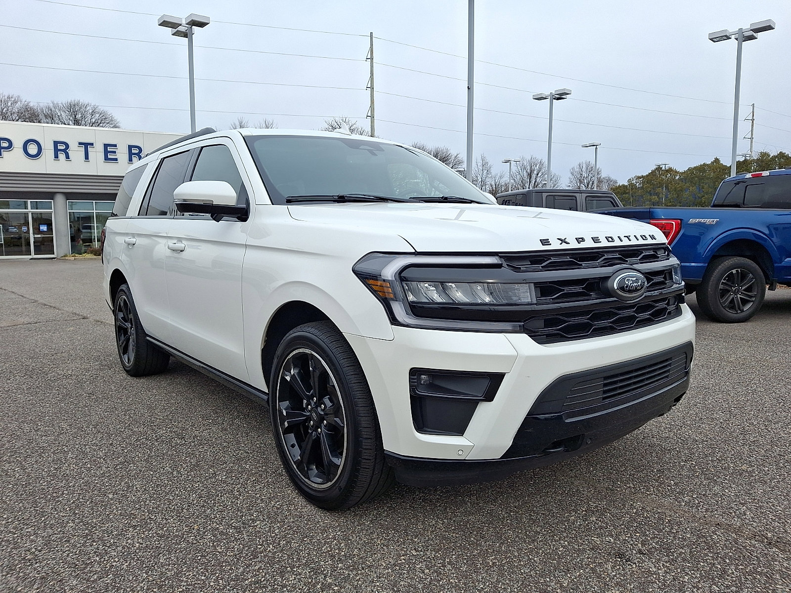 Certified 2024 Ford Expedition Limited image 2