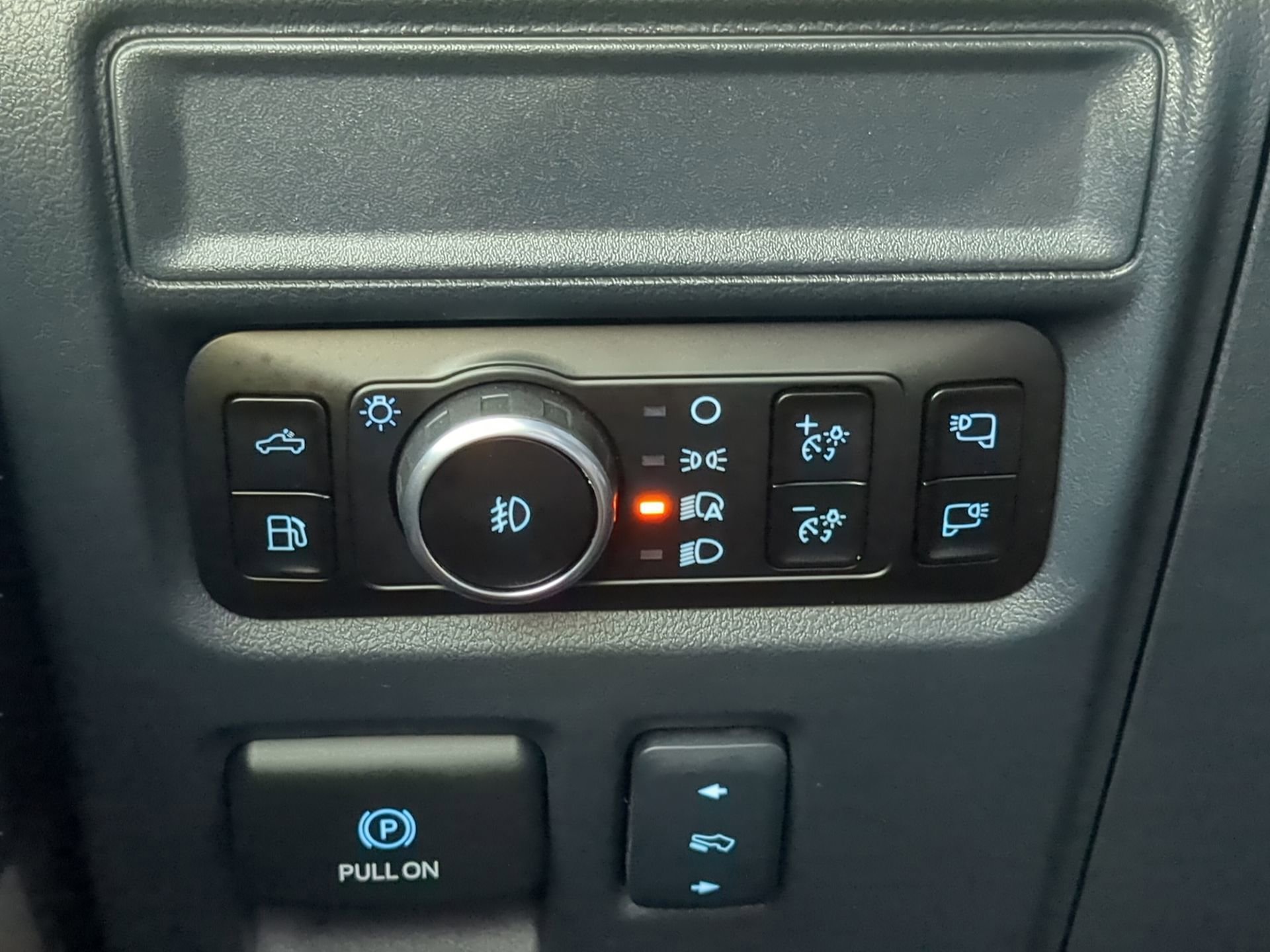Certified 2025 Ford F150 Platinum AWD/4WD image 65