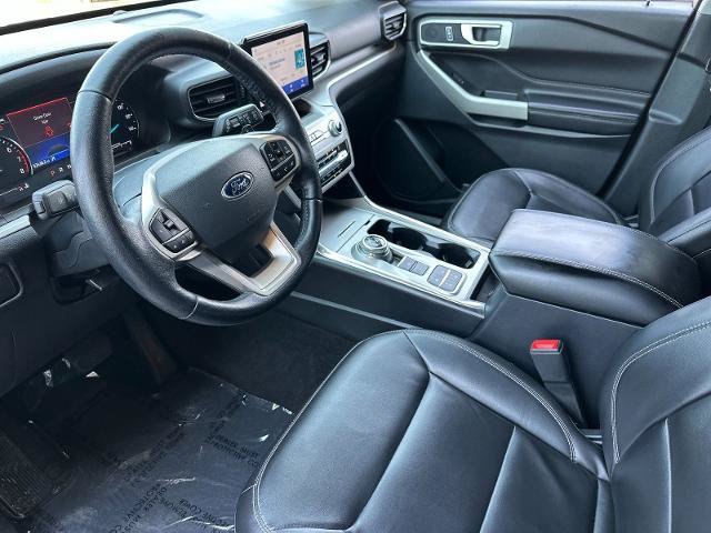 Certified 2021 Ford Explorer XLT w/ Equipment Group 202A RWD image 9
