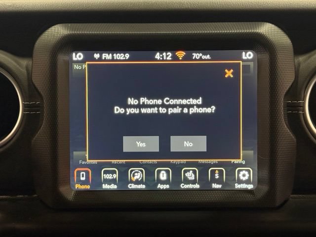 Used 2021 Jeep Wrangler Unlimited Sahara w/ Cold Weather Group AWD/4WD image 26