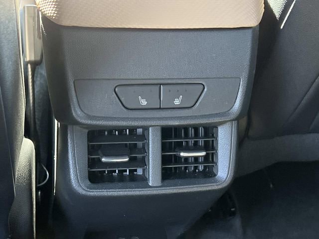 Used 2025 Chevrolet Equinox ACTIV w/ Safety and Technology Package AWD/4WD image 15