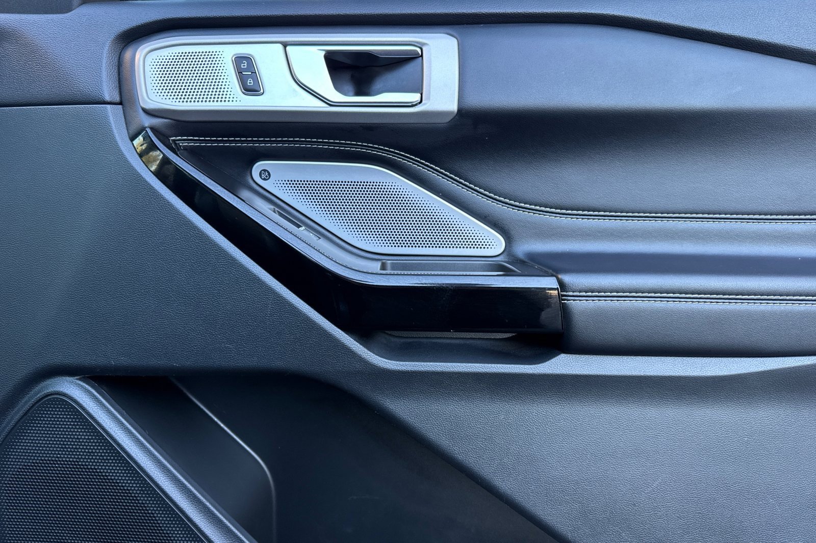 Certified 2022 Ford Explorer ST w/ Equipment Group 401A image 22