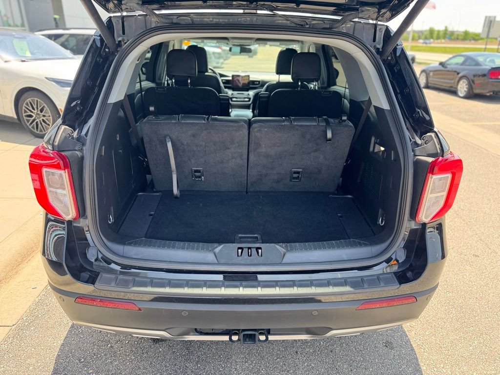 Certified 2023 Ford Explorer XLT w/ Equipment Group 202A AWD/4WD image 41