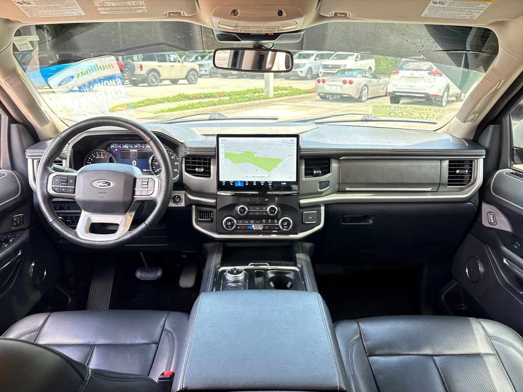 Certified 2023 Ford Expedition XLT RWD image 7