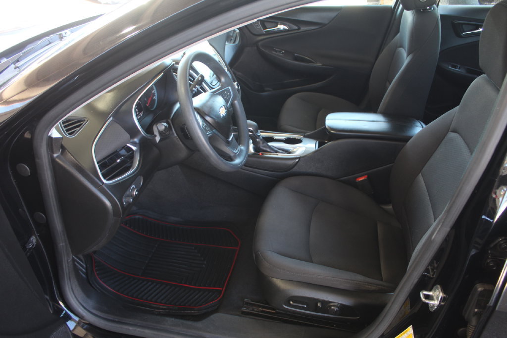 Used 2021 Chevrolet Malibu LT FWD image 22