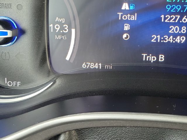Used 2024 Chrysler Pacifica Limited FWD image 29