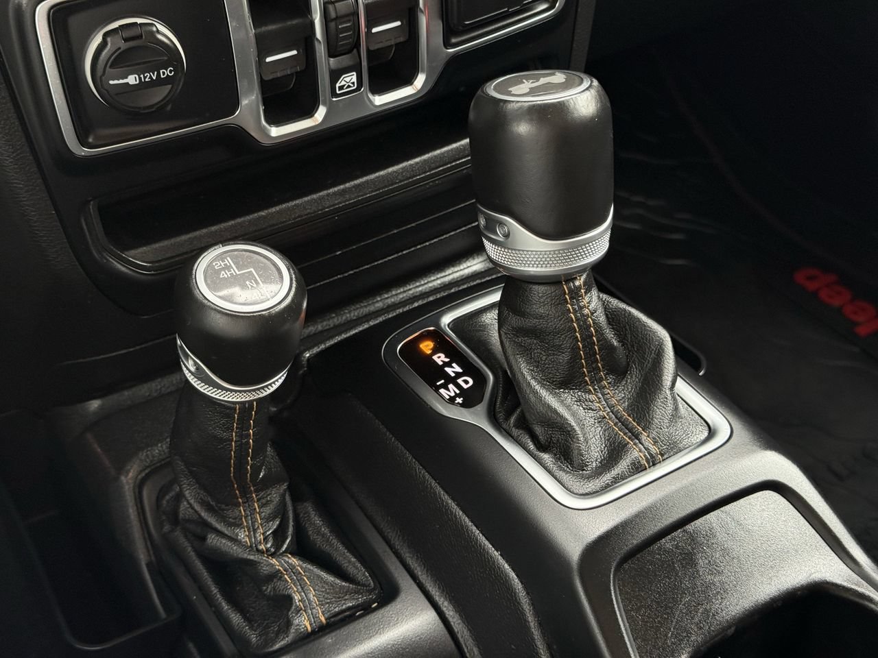Used 2021 Jeep Wrangler Unlimited Sahara AWD/4WD image 21