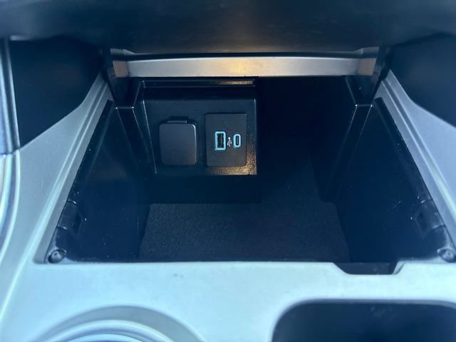 Certified 2021 Ford Explorer Limited w/ Equipment Group 301A AWD/4WD image 32