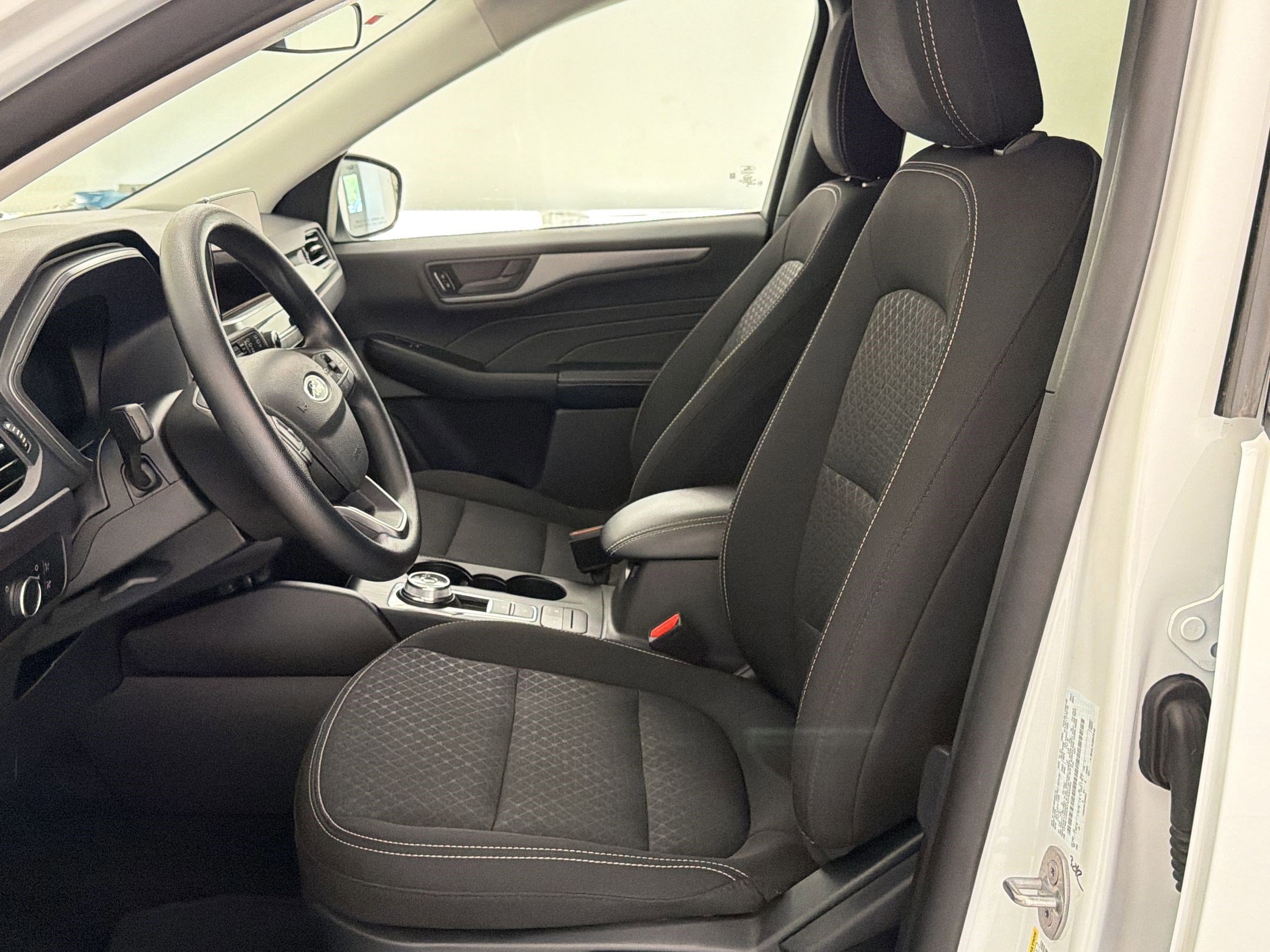 Certified 2025 Ford Escape Active image 10