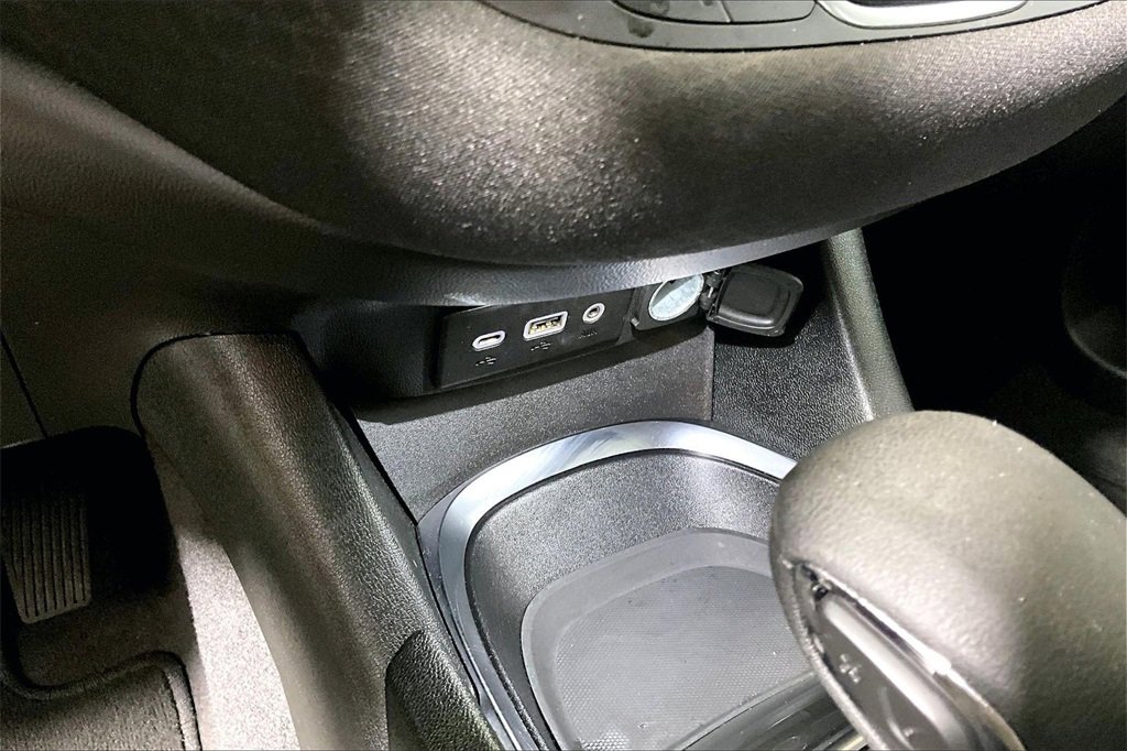 Used 2024 Chevrolet Malibu LT image 25