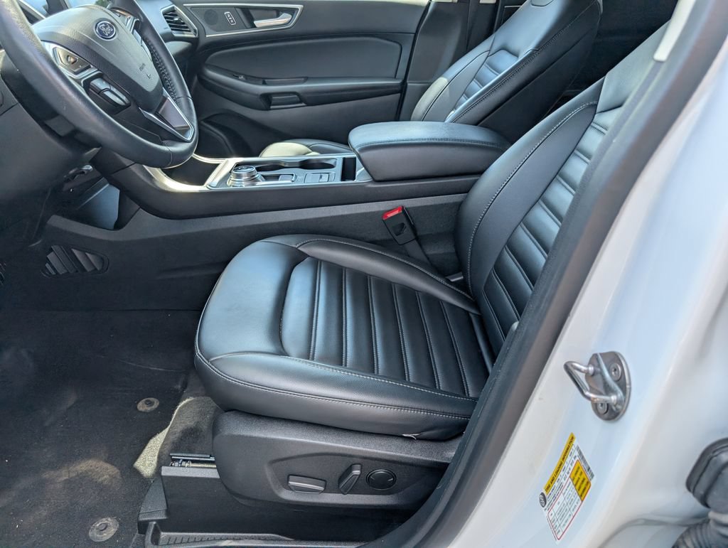 Certified 2024 Ford Edge SEL w/ Convenience Package AWD/4WD image 9