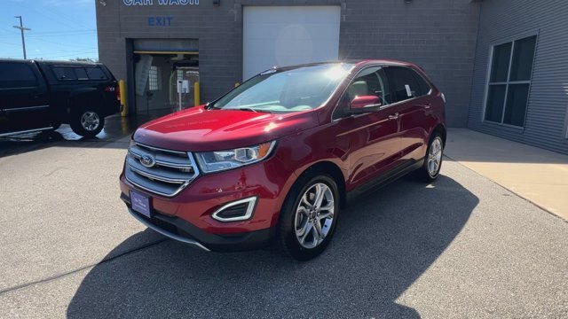 Certified 2018 Ford Edge Titanium w/ Equipment Group 301A AWD/4WD image 5