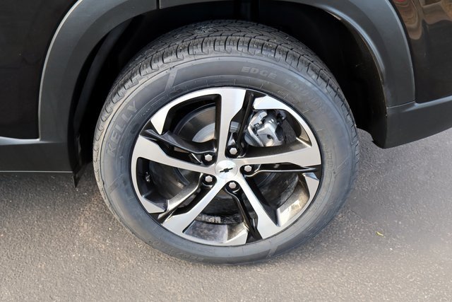 Used 2024 Chevrolet Trax RS image 17