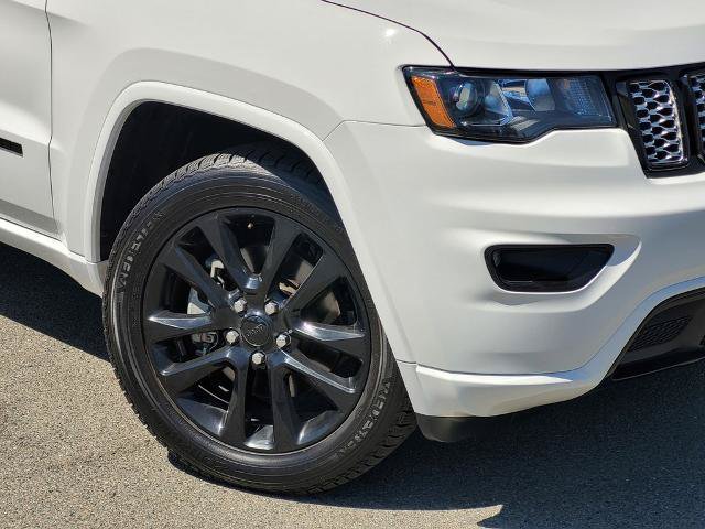 Used 2021 Jeep Grand Cherokee Laredo X AWD/4WD image 9