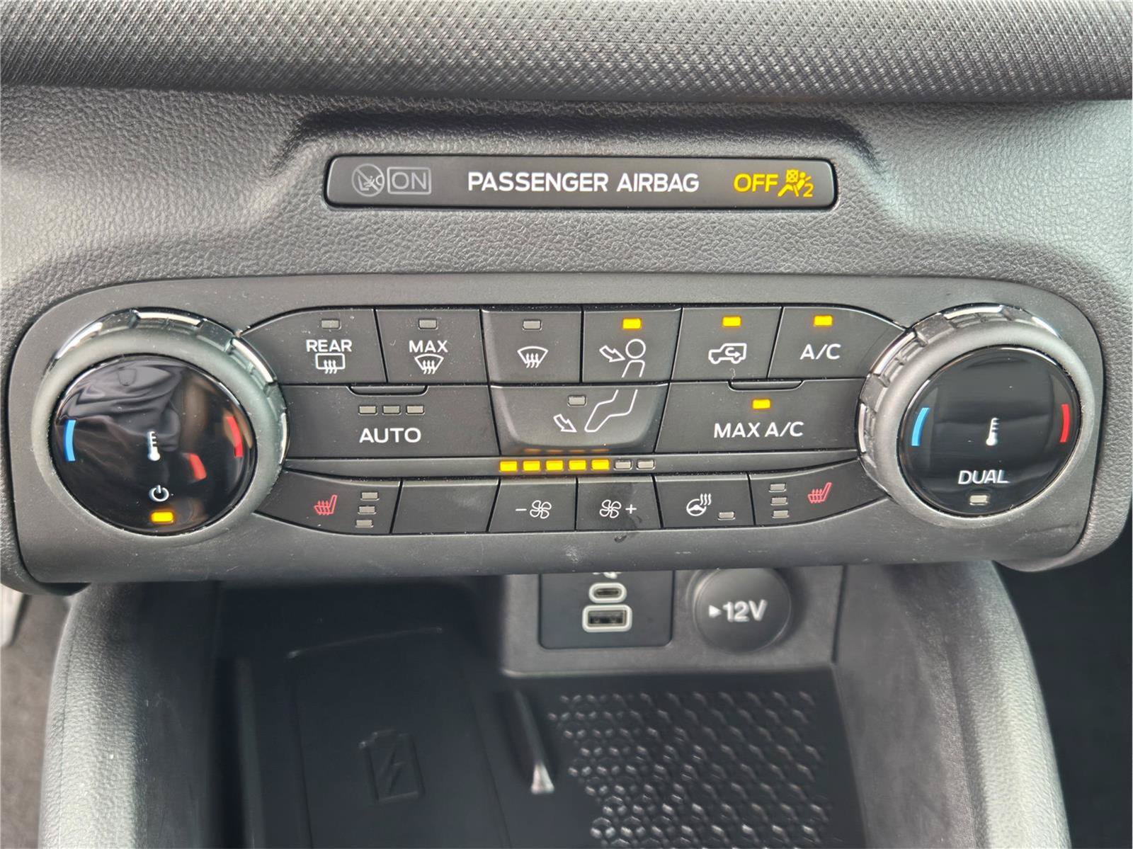 Certified 2024 Ford Bronco Sport Outer Banks w/ Tech Package AWD/4WD image 18