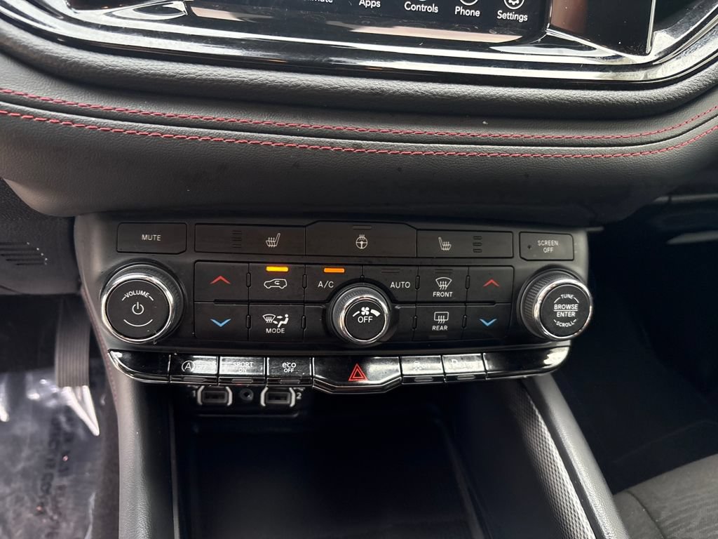 Used 2024 Dodge Durango GT AWD/4WD image 18