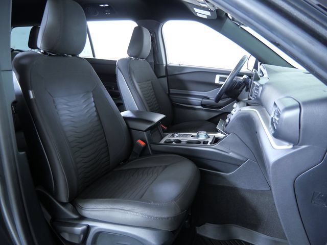 Certified 2020 Ford Explorer XLT w/ Comfort Package AWD/4WD image 12