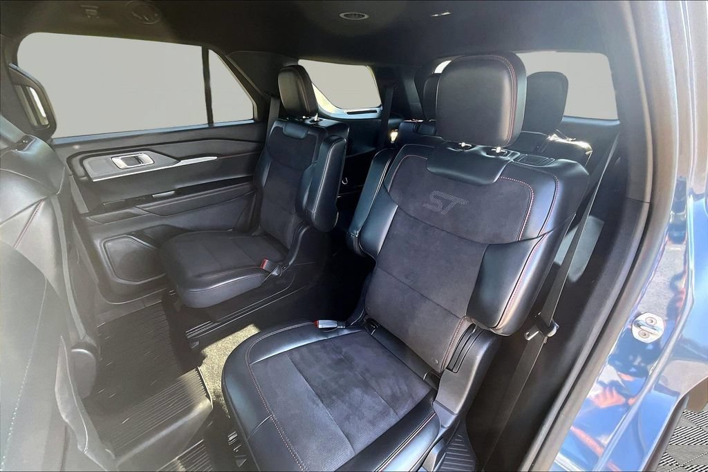Certified 2025 Ford Explorer ST AWD/4WD image 26