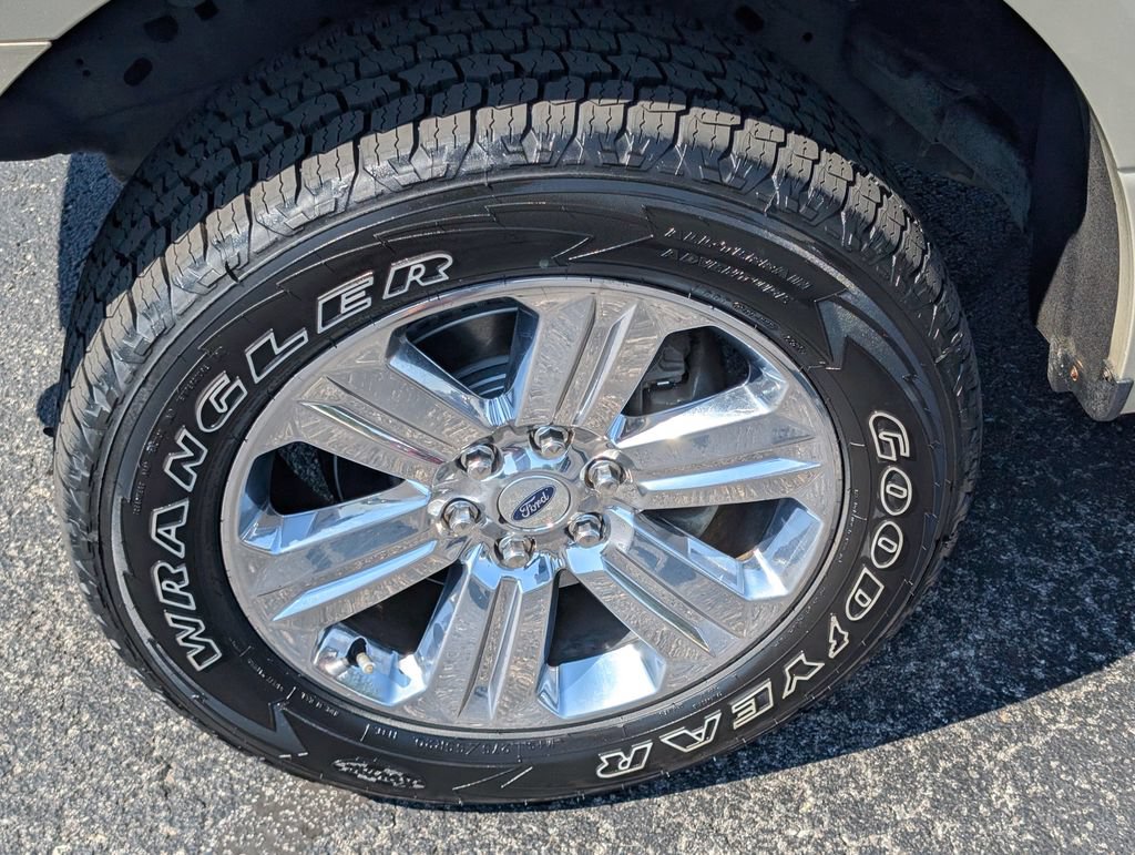 Certified 2018 Ford F150 XLT w/ Equipment Group 302A Luxury AWD/4WD image 25