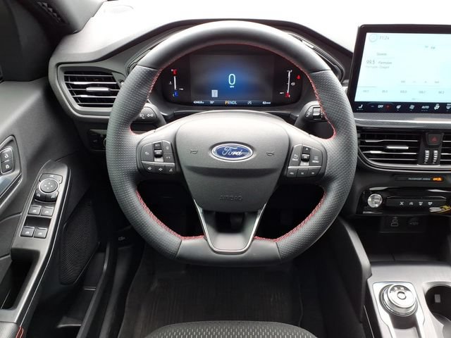 Certified 2025 Ford Escape ST-Line w/ Tech Pack #1 AWD/4WD image 14