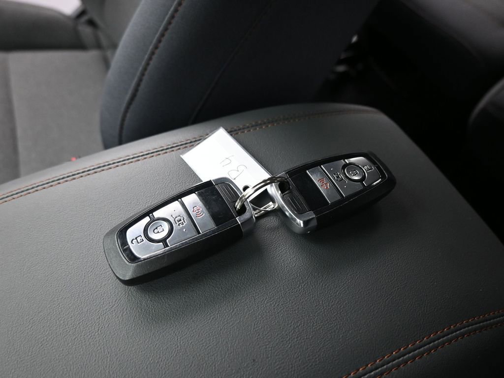 Certified 2025 Ford Explorer Active image 16