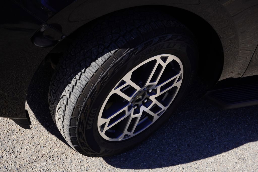 Certified 2025 Ford Expedition Active AWD/4WD image 13