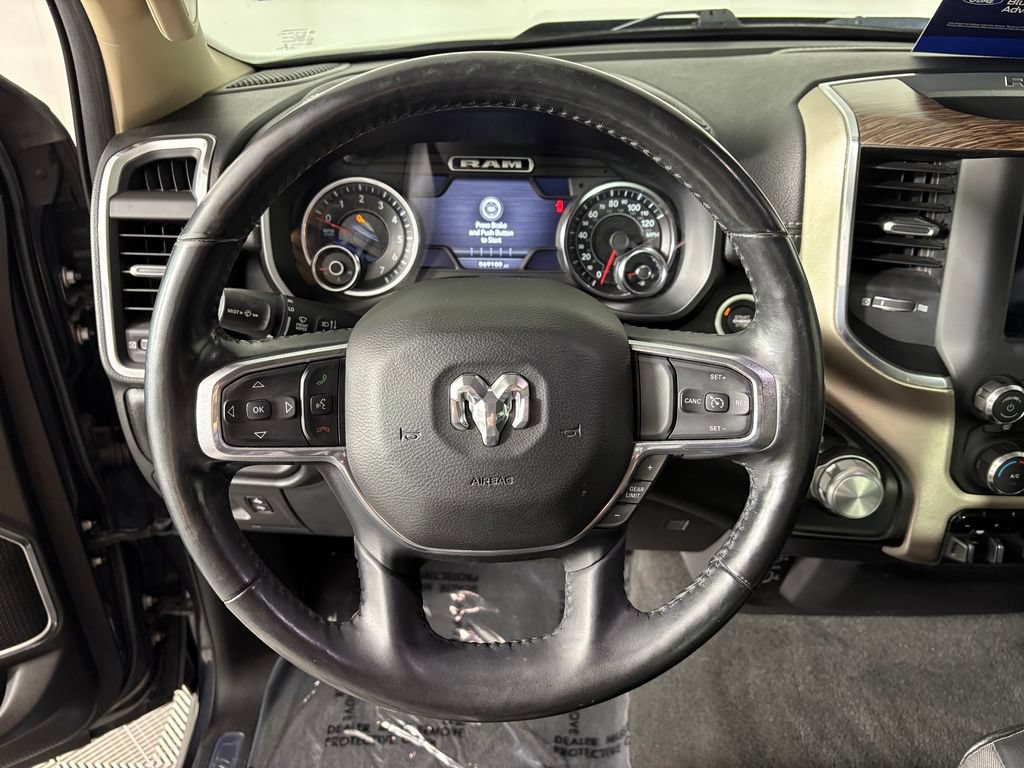 Used 2019 RAM 1500 Laramie AWD/4WD image 16