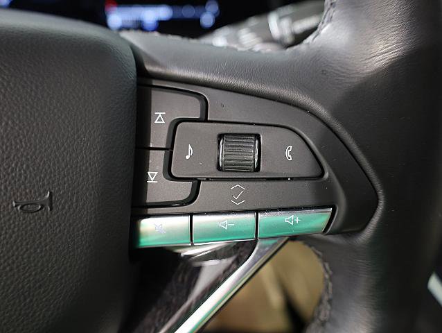 Used 2023 Cadillac Escalade ESV Premium Luxury w/ LPO, Illumination Package image 30