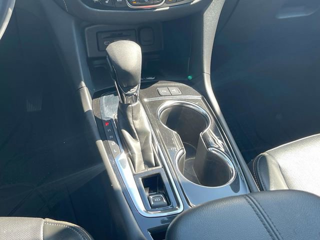 Used 2022 Chevrolet Equinox Premier FWD image 20