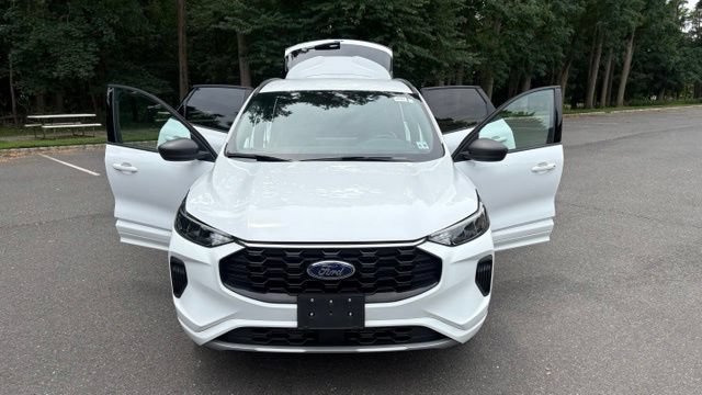 Certified 2023 Ford Escape ST-Line w/ Tech Pack #1 AWD/4WD image 24