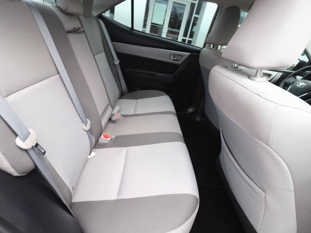 Used 2017 Toyota Corolla LE FWD image 21
