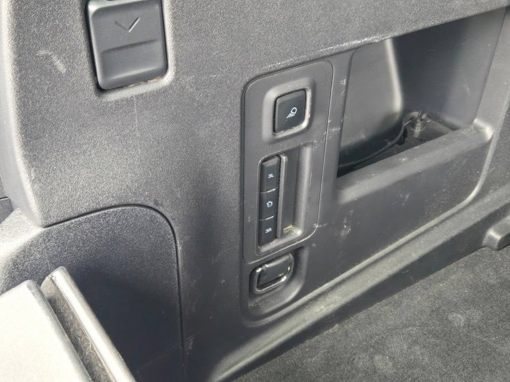 Certified 2025 Ford Expedition Active AWD/4WD image 20