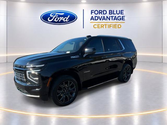 Used 2025 Chevrolet Tahoe High Country AWD/4WD image 5