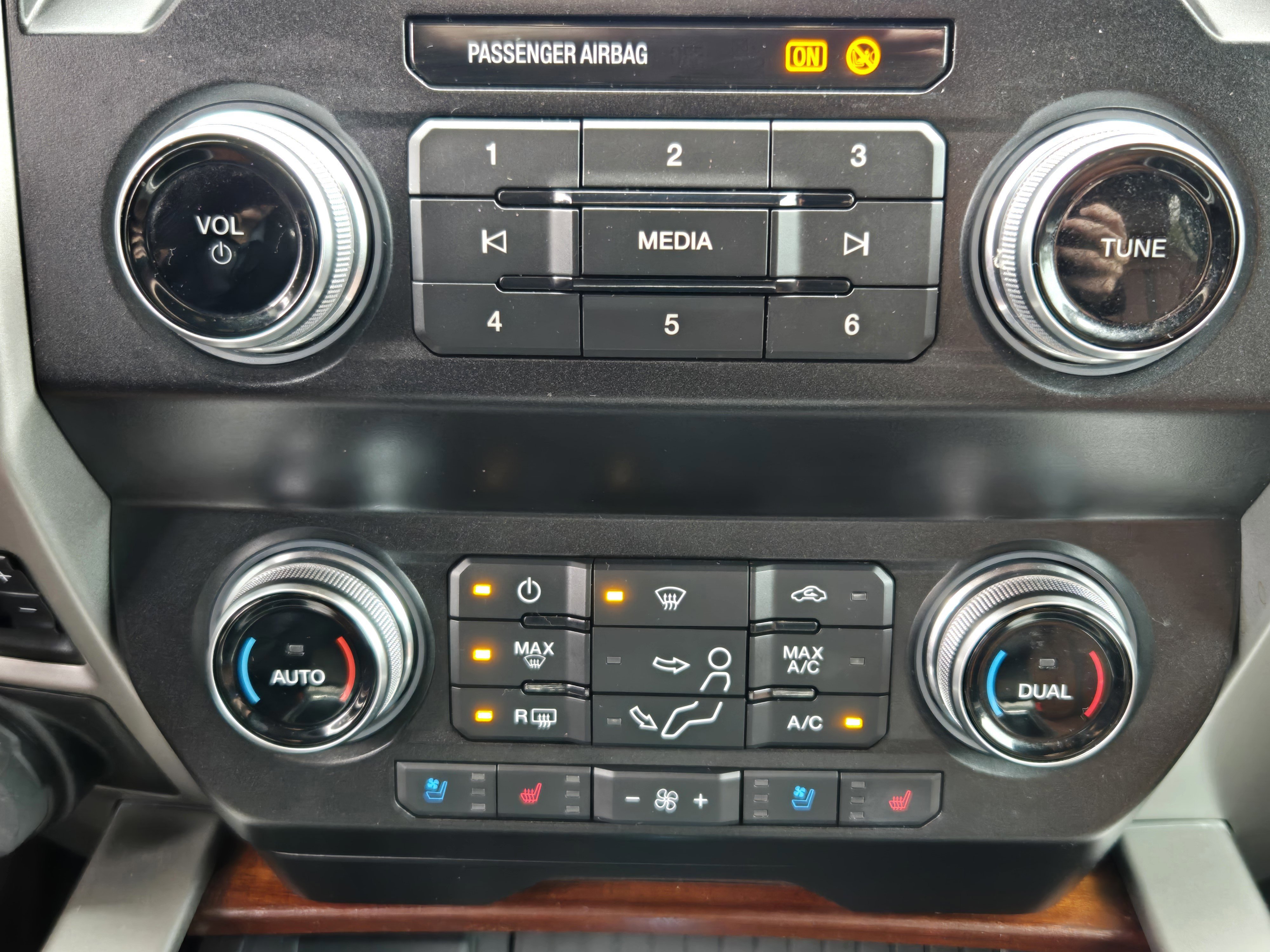 Certified 2020 Ford F250 King Ranch w/ King Ranch Ultimate Package image 12