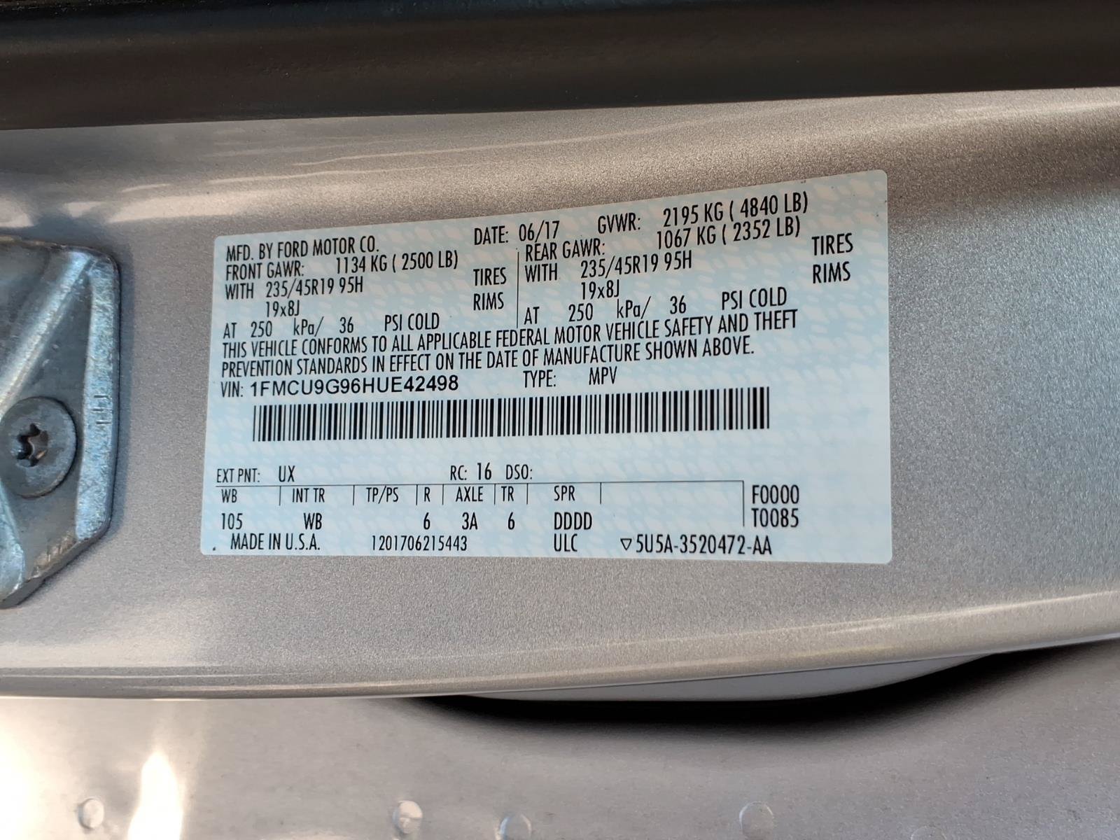 Certified 2017 Ford Escape SE w/ Equipment Group 201A AWD/4WD image 18