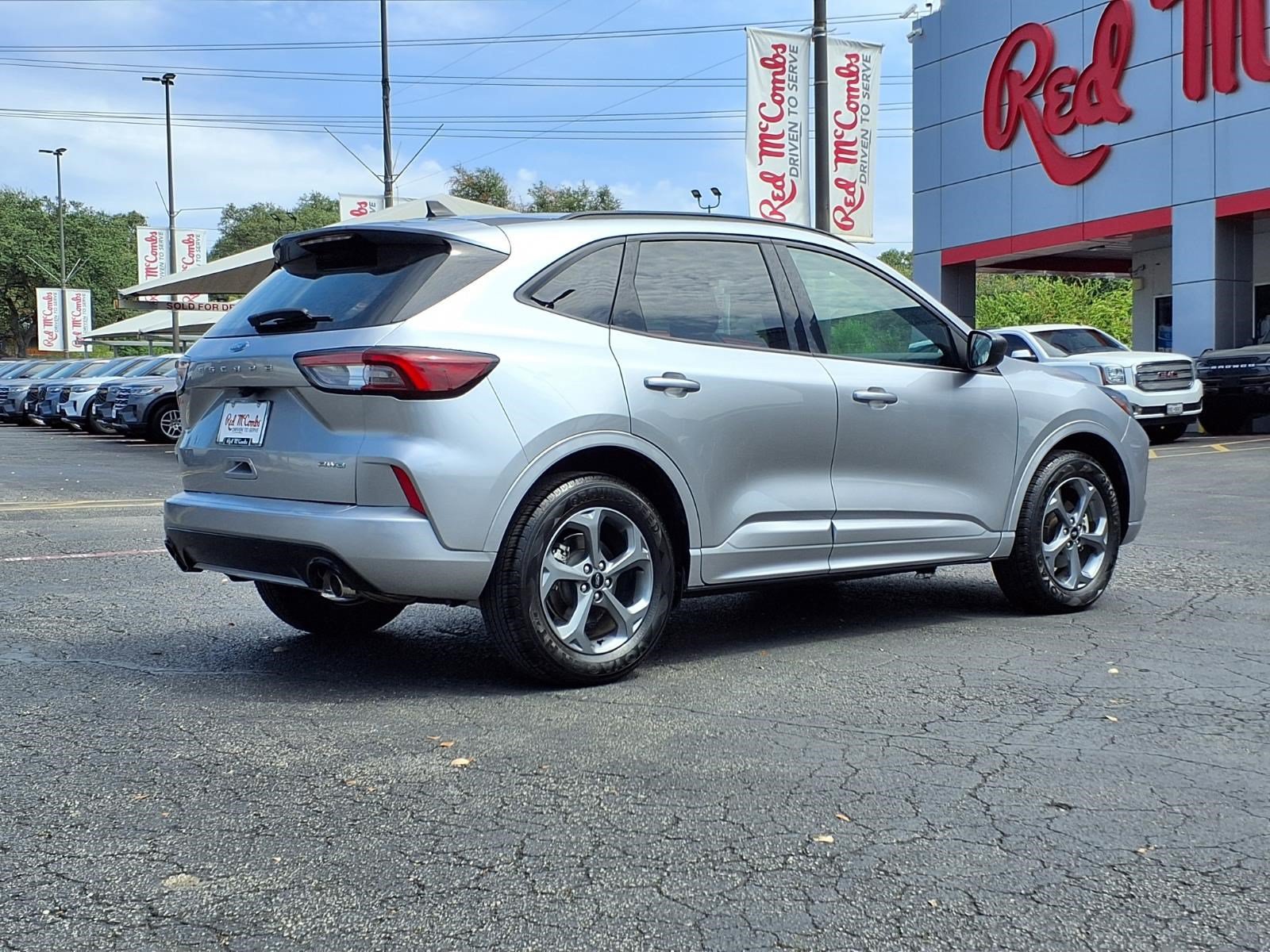 Certified 2024 Ford Escape ST-Line AWD/4WD image 6