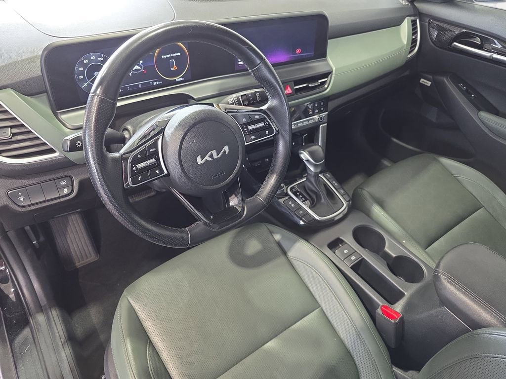 Used 2024 Kia Seltos SX w/ SX Sunroof Package AWD/4WD image 14