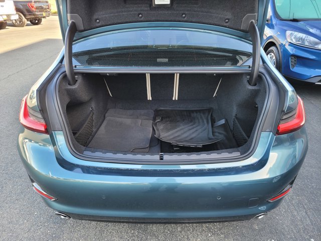 Used 2020 BMW 330i Sedan w/ Premium Package image 10