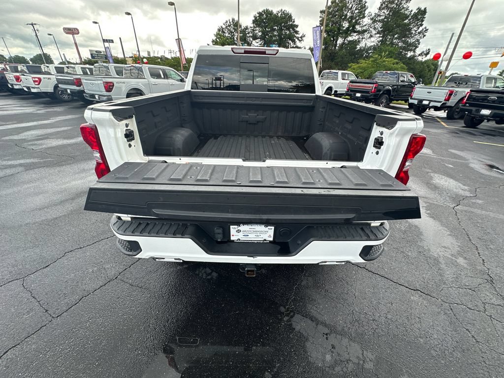 Used 2024 Chevrolet Silverado 1500 RST AWD/4WD image 18