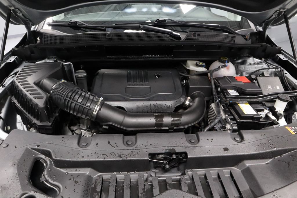 Used 2025 Chevrolet Blazer LT FWD image 17