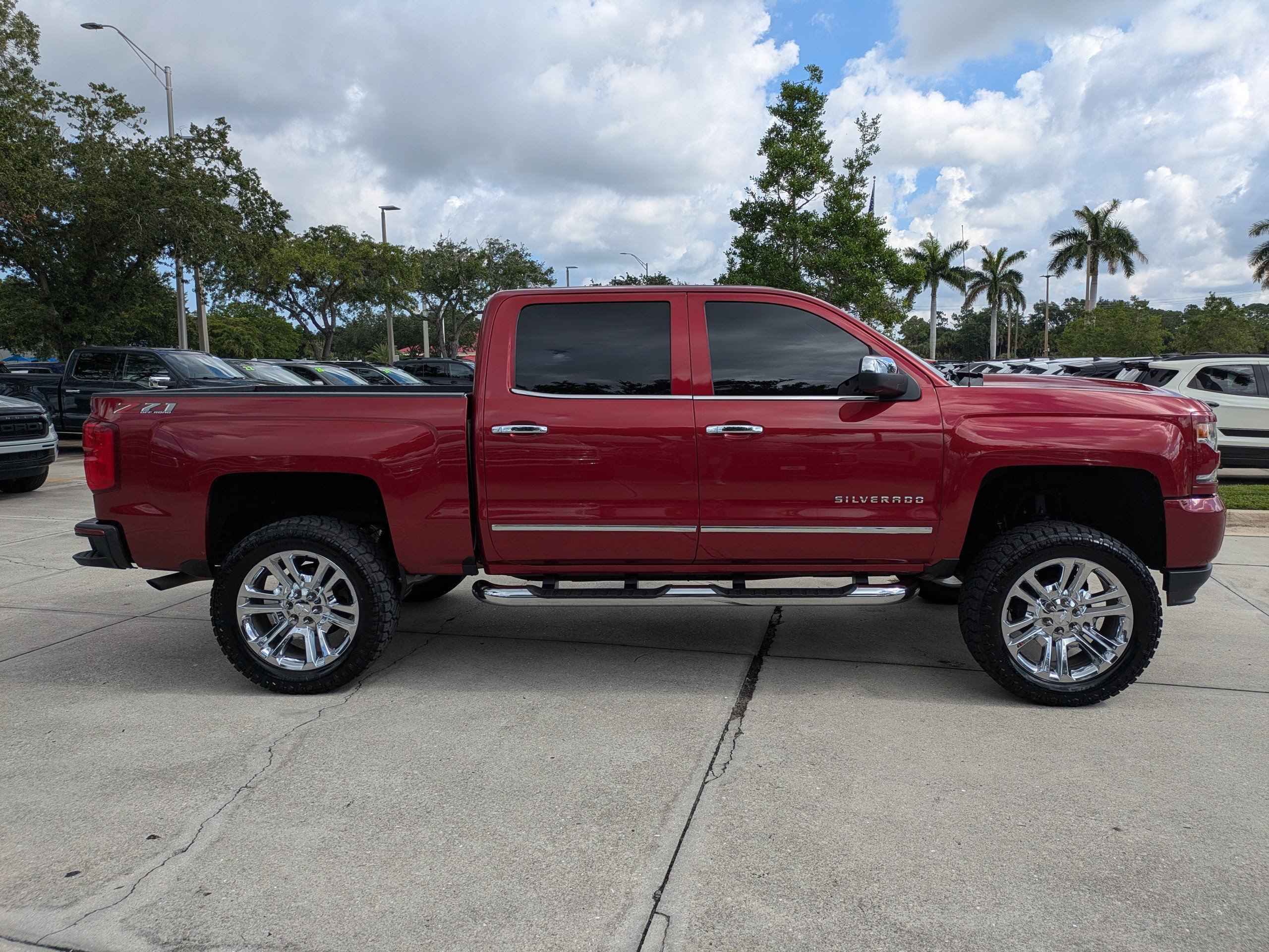 Used 2018 Chevrolet Silverado 1500 LTZ Z71 w/ LTZ Plus Package AWD/4WD image 3