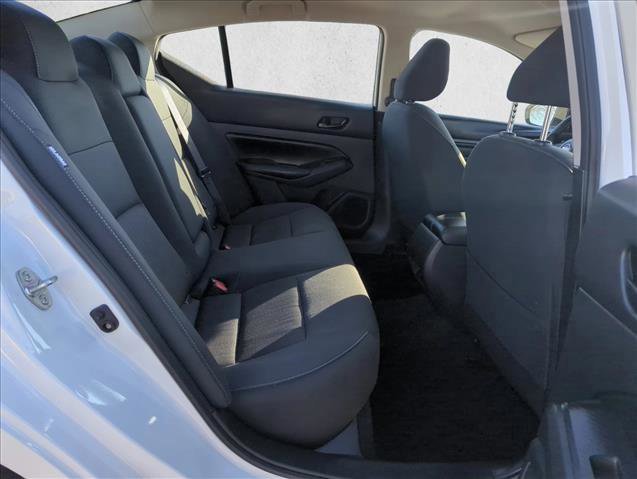 Used 2025 Nissan Altima 2.5 SV FWD image 18